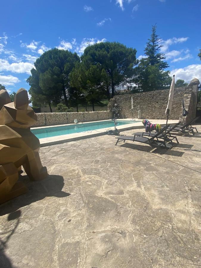 Appartamento Logis Dans Ancien Relais De Poste Saint Julien Les Rosiers Esterno foto