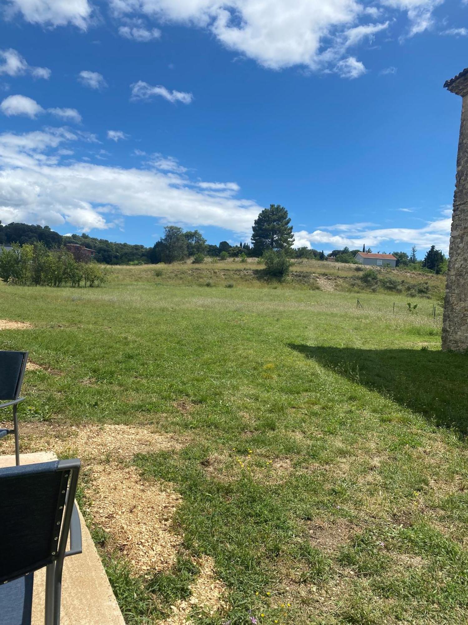 Appartamento Logis Dans Ancien Relais De Poste Saint Julien Les Rosiers Esterno foto